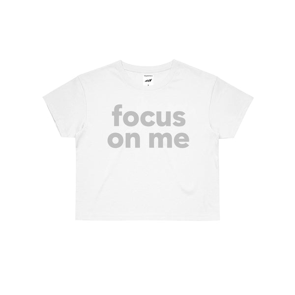 FOCUS ON ME REFLECTIVE CROP TEE (2 COLORS) - MJN